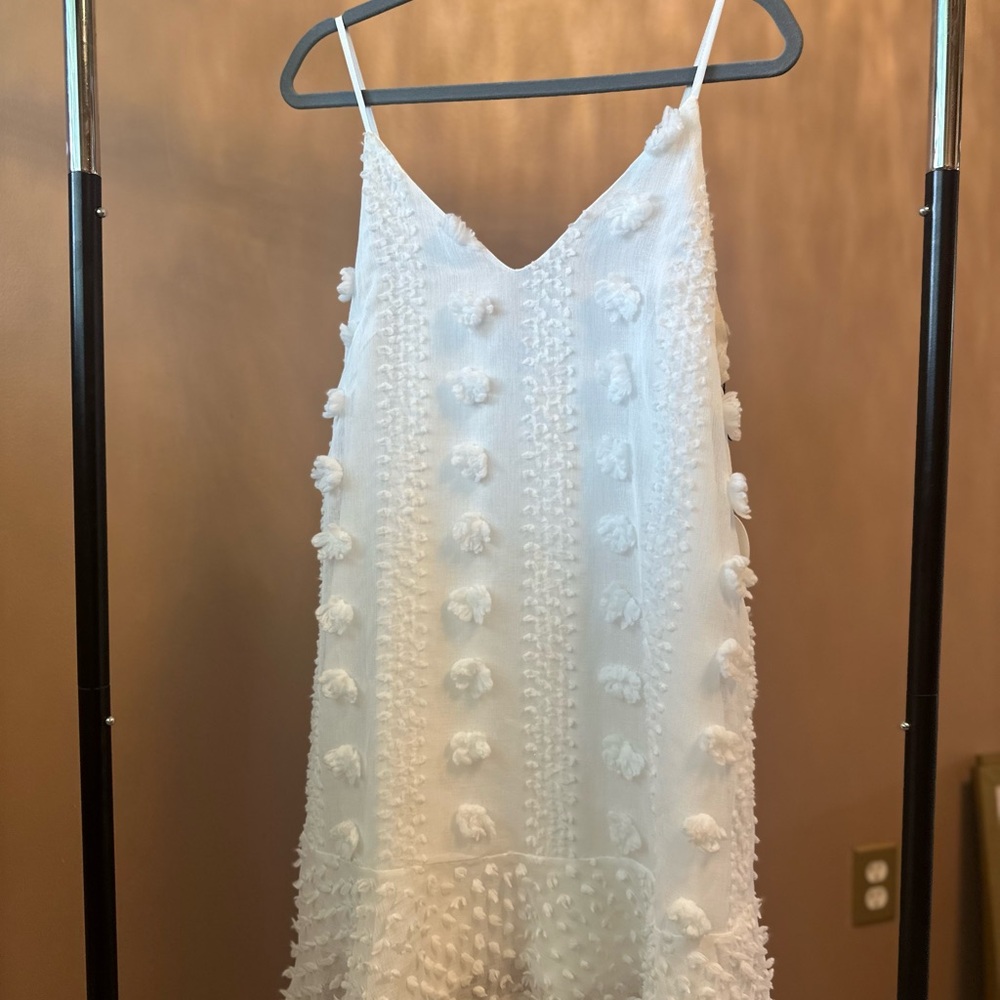 Elegant White Textured Women's Dress